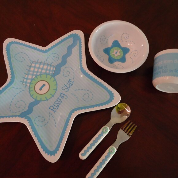 Enesco Other - Enesco Melamine Dinnerware 5 Pieces RISING STAR